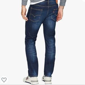 NWT Men’s Levi’s 513 Slim Straight Jean size 32x32
